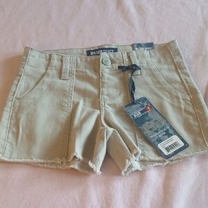 Blue Spice Women's Cargo Shorts in Beige